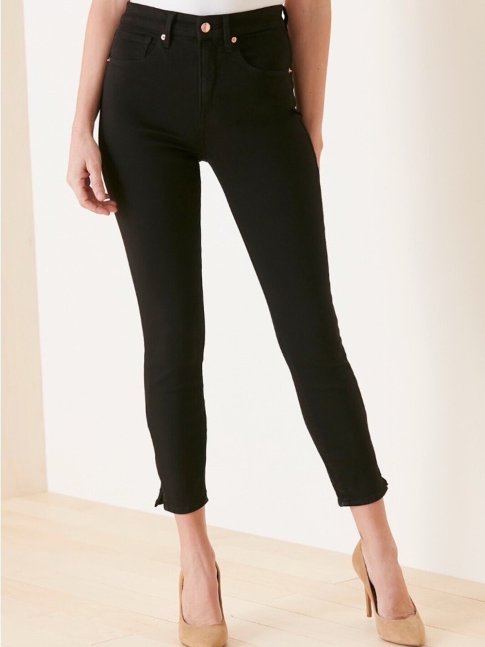 NWT Good American Good Waist Crop Black (32)